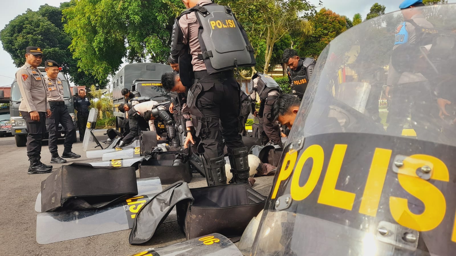 Keren Nih! Polres Cek Peralatan Pengendali Massa Untuk Antisipasi Kemungkinan Terburuk Unras Mayday