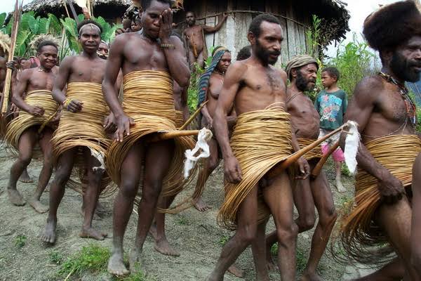 Suku Yali di Lembah Baliem dan Suku Asli Papua Lainnya yang Miliki Adat dan Tradisi Khas