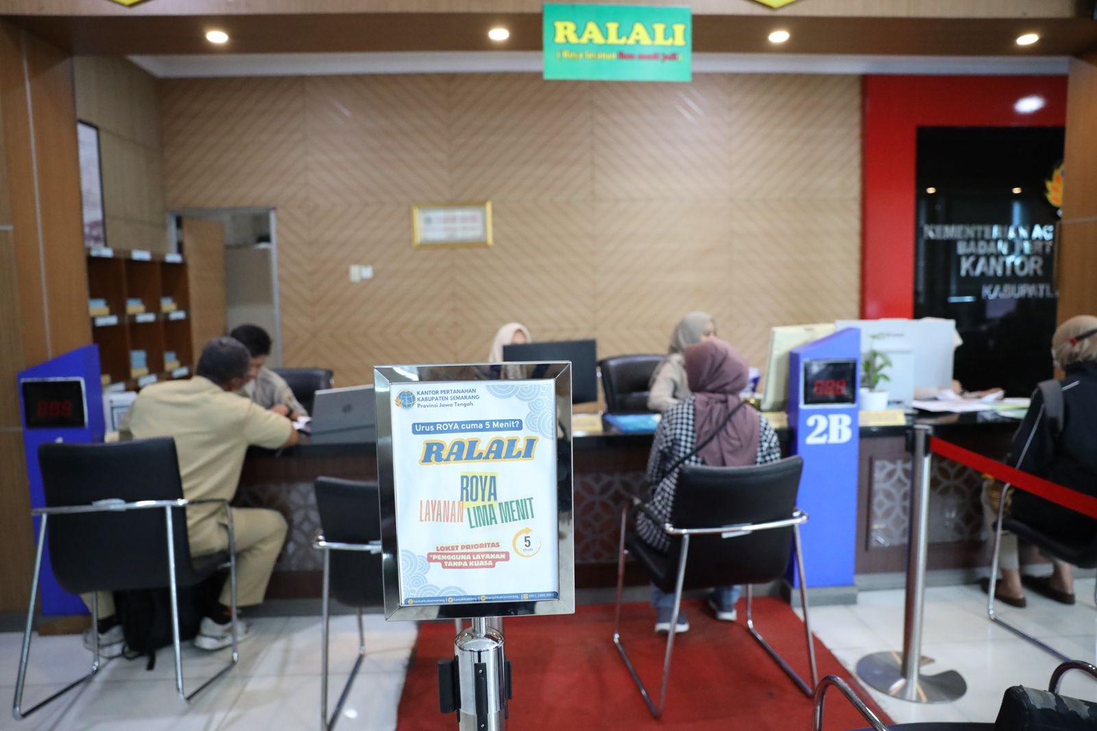 Cepat dan Praktis, Warga Semarang Akui Proses Roya Selesai Hanya dalam Lima Menit