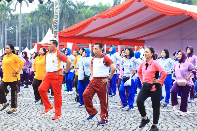 Soliditas TNI Polri Kapolri Hadiri Rangkaian HUT TNI ke-78