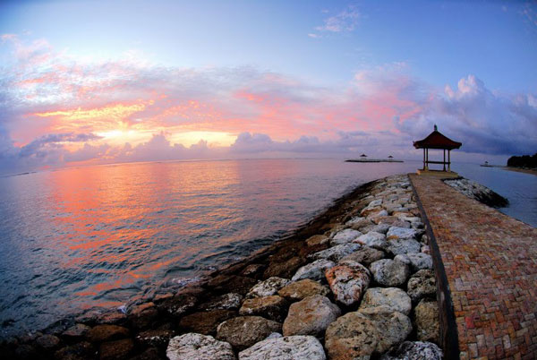 Menikmati Keindahan Pantai Sanur Bali Saat Liburan 