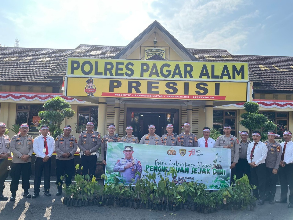 Polres Pagar Alam Gaungkan Polri Lestarikan Negeri, Ajak Penghijauan Sejak Dini