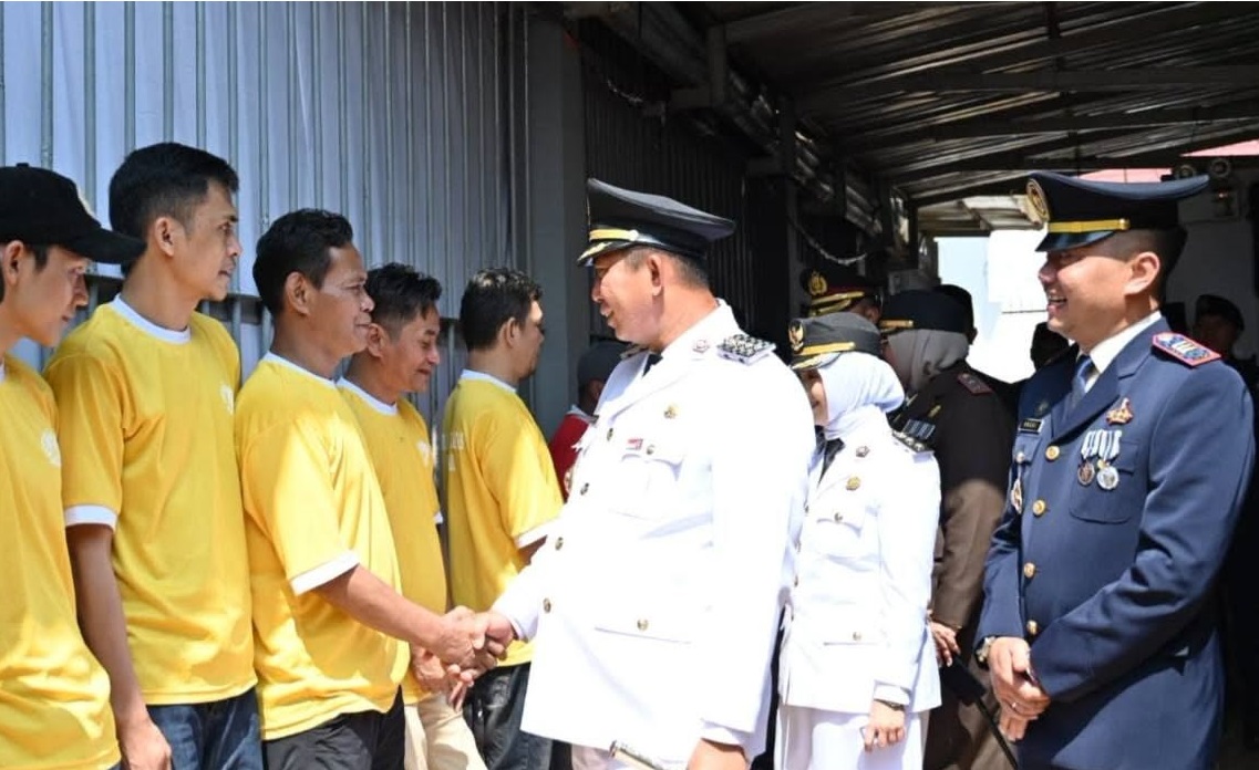 Walikota Serahkan Remisi kepada WBP Lapas Pagar Alam