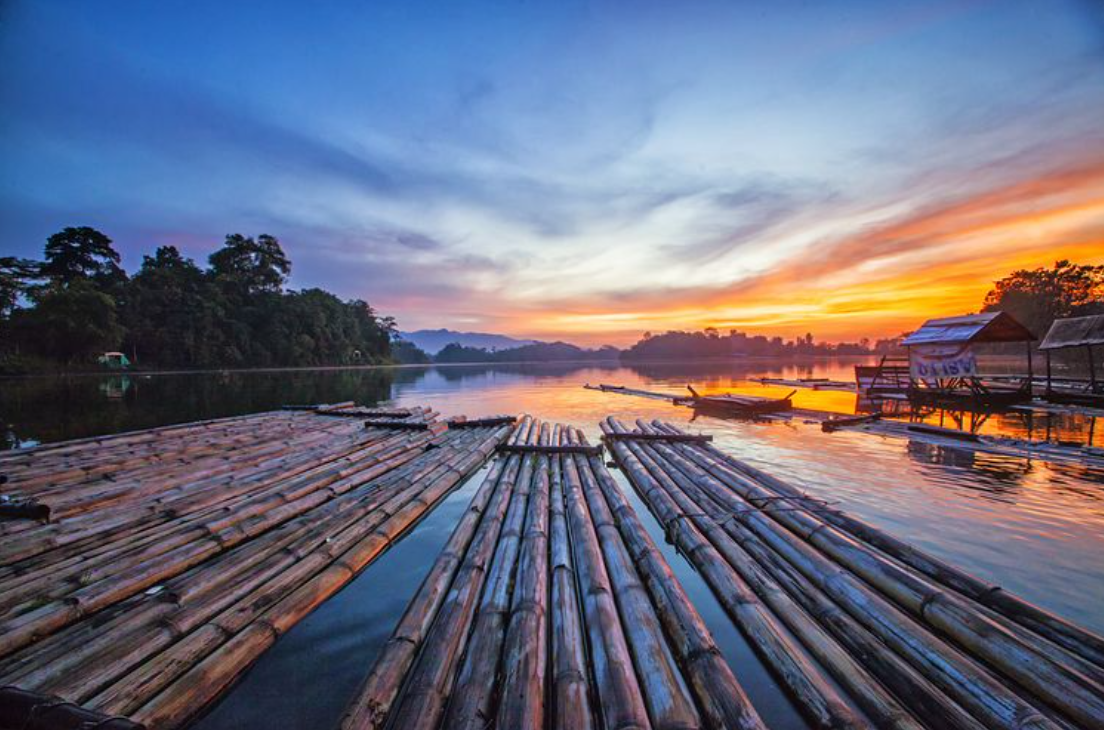 Wisata Situs Gede: Keindahan Alam Dengan Pemandangan Hamparan Danau yang Indah 