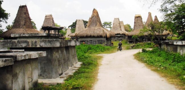 Wow Ini 6 Desa Wisata Situs Megalitikum Indonesia, 2 Diantaranya Ada Di NTT!