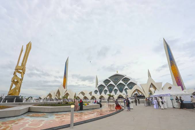 Masjid Al-Jabbar, Rumah Ibadah yang Menarik Perhatian dengan Keindahan Arsitektur yang Memukau