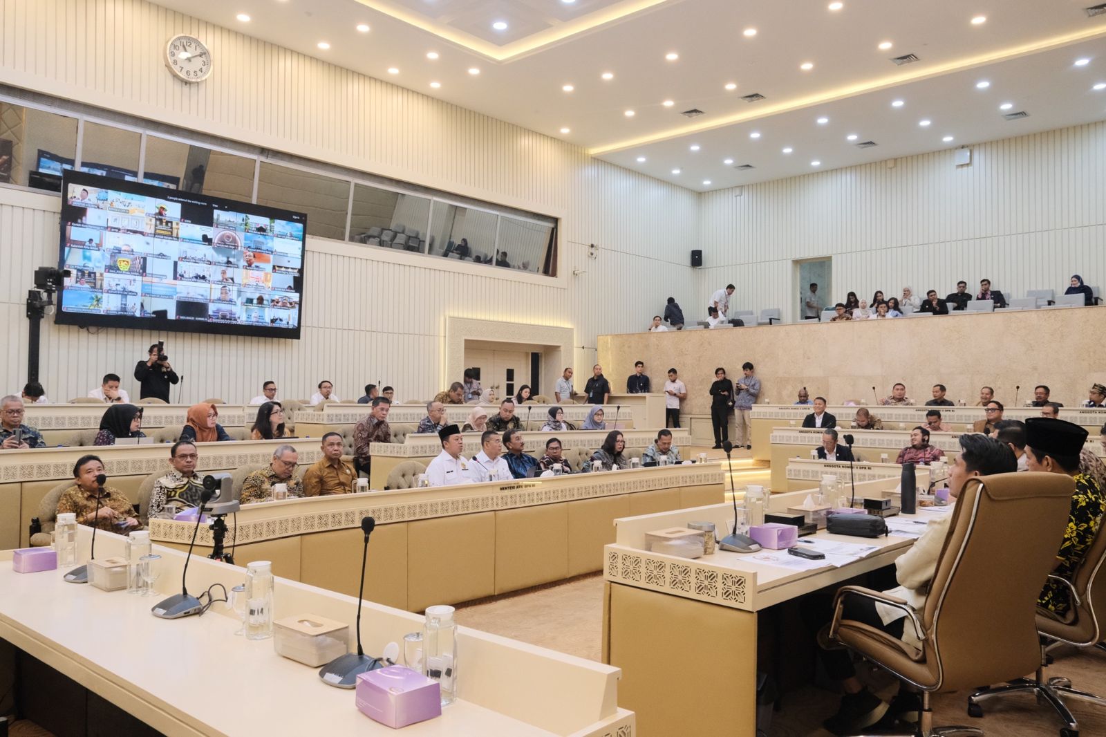 Menteri Nusron Beberkan Capaian Pendaftaran Tanah 98% dalam RDP bersama Komisi II DPR RI