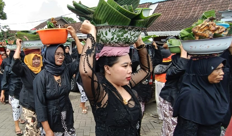 Kok Bisa Malam Pertama Suku Ini Harus Lakukan Ini Dulu, Ga Masuk Akal! 