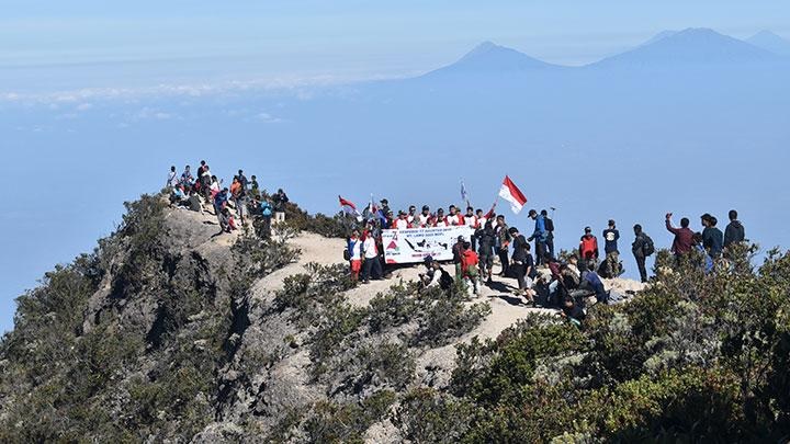 Kalian Harus Tau Terkait Misteri Gunung Lawu Sebelum Lakukan Pendakian!