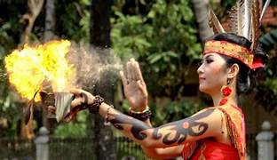 Cantiknya Wanita Dari 7 Suku Indonesia Ini Sangat Terkenal Lho, Begini Penjelasan Lengkapnya! 