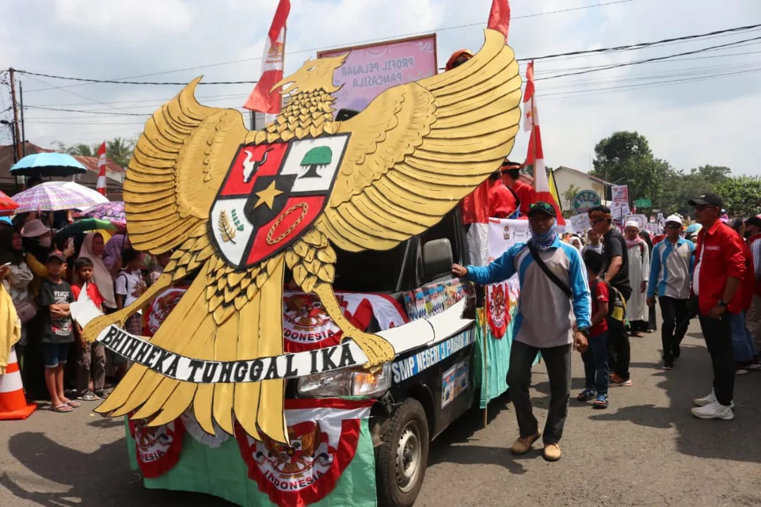 Tumbuhkan Semangat Nasionalisme, Lomba Gerak Jalan dan Karnaval Semarakkan HUT RI ke-79 di Pagar Alam