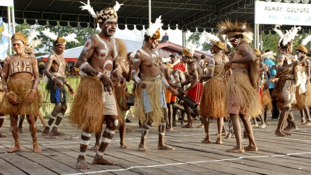 Mengejutkan! Ternyata Ini Kebiasaan Suku Papua, Nomor 5 Tak Disangka