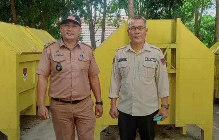 Kelurahan Jangkar Mas Terima Kontainer Sampah