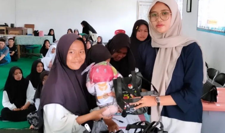 KPU Goes To Pesantren, Sosialisasikan Pemilukada kepada Santri