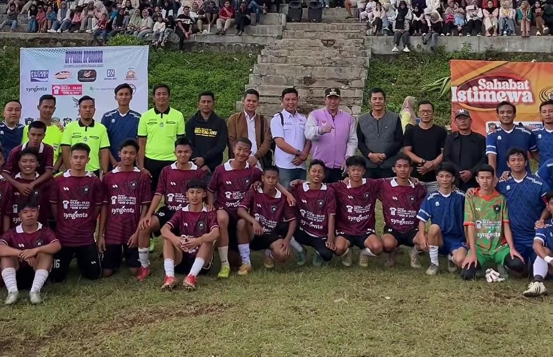 Perkuat Identitas Lokal Melalui Olahraga : Wali Kota Pagar Alam Tutup Turnamen Sepak Bola Dempo Championship