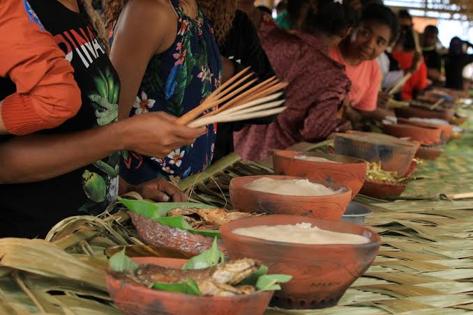 Rasakan Sensasinya, Ini 7 Kuliner Khas Suku Papua! Salahsatunya Makanan NOKEN