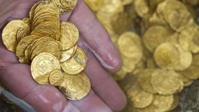 Penemuan Emas Di Gunung Padang Gemparkan Dunia, Benarkah Ada 3 Ton Logam Mulia?