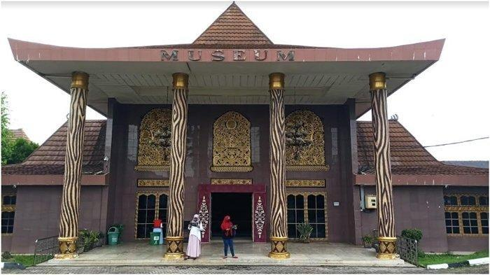 Museum Balaputradewa: Pusat Pelestarian Warisan Budaya Palembang