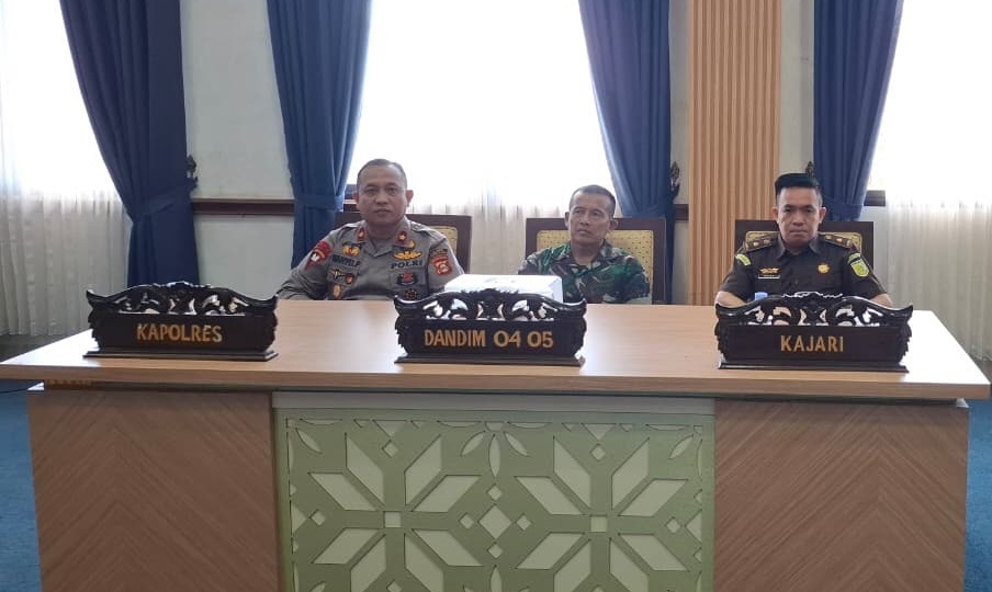 Hadiri Rapat Paripurna DPRD, Polri Dukung Pembangunan Daerah