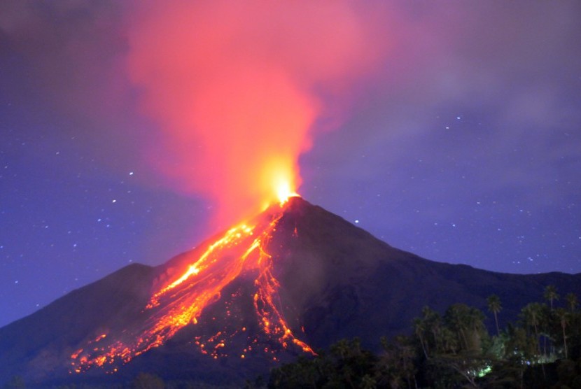 Bahaya Gunung Karangetang! PVMBG : Minta Warga Waspadai banjir material vulkanik  