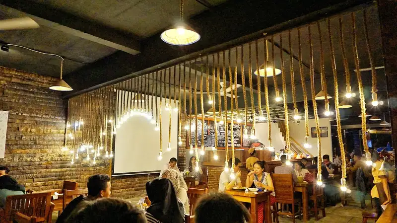 Eksplorasi Kafe Terhits di Pekanbaru, 5 Tempat Asyik dengan Harga Terjangkau untuk Kumpul Bareng Temen
