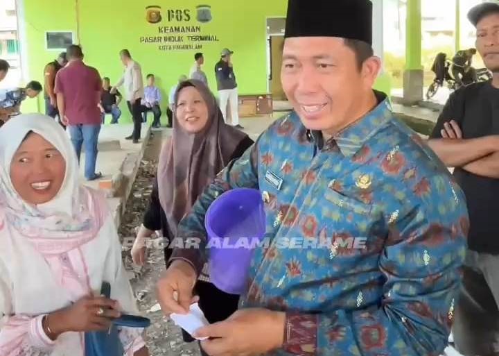 Walikota Undi Lapak Pedagang Pasar Nendagung