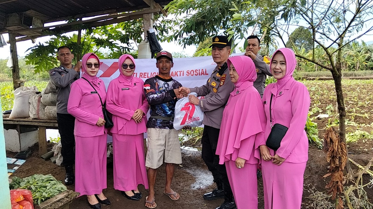 Polres Pagar Alam Salurkan 1.000 Paket Sembako, Peringati HUT Bhayangkara ke-79