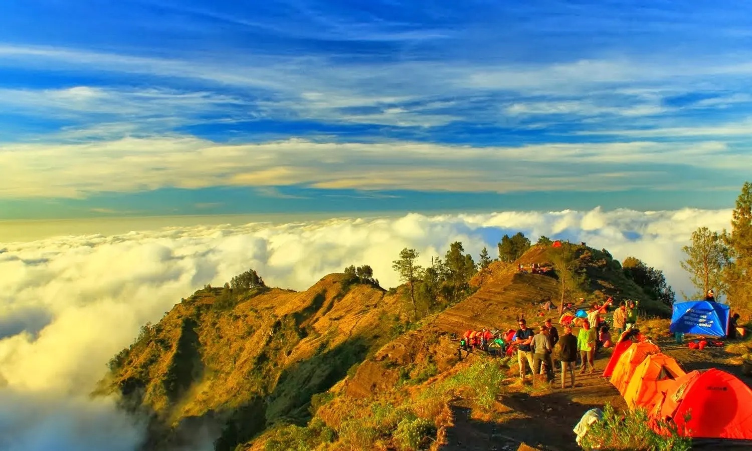 Gunung Dempo, Salah Satu Gunung di Sumatera Favoritnya Para Pendaki, Lantas Gunung Apa Lagi?