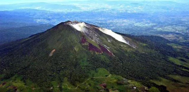 Dari Legenda hingga Wisata: Sejarah Gunung Perkison di Aceh