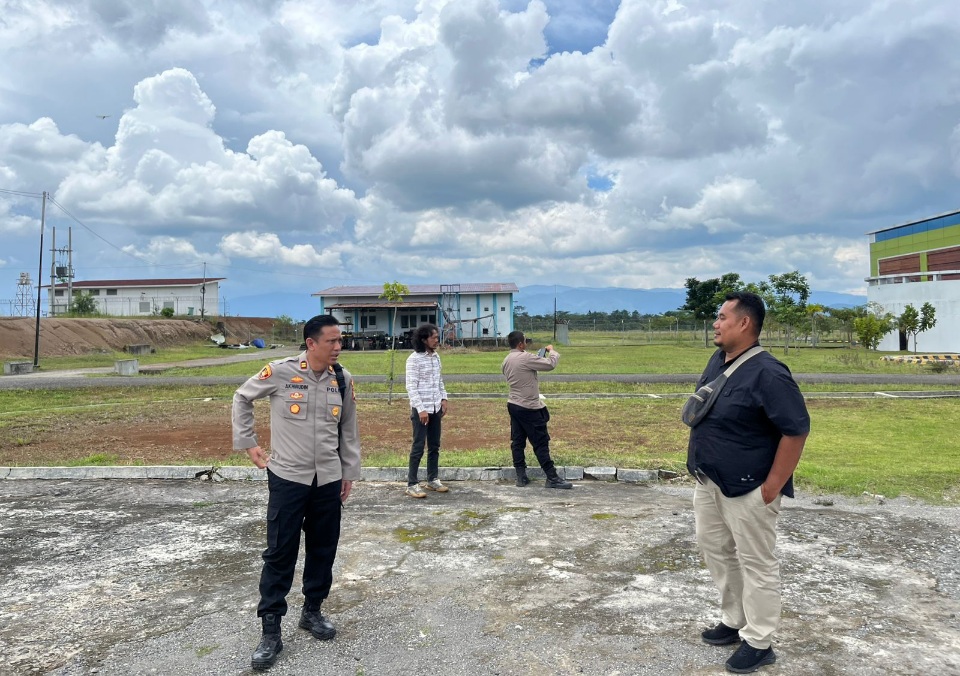 Bersinergi Jaga Kamtibmas di Objek Vital, Kapolsek Dempo Selatan Sambang Bandara Atung Bungsu