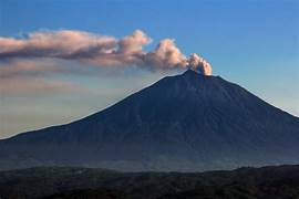 Ternyata Beberapa Sosok Ini Yang Membuat Para Pendaki Takut ke Gunung Kerinci! Ini Penjelasan Lengkapnya