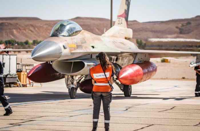 Jelang Serangan Balasan Iran, Israel Bongkar Dan Pindahkan Jet Tempur F-16 Ke Fasilitas Rahasia