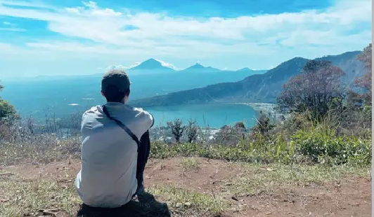 Menggali Sejarah dan Misteri Gunung Tapak: Dari Jejak Dewa hingga Cerita Rakyat