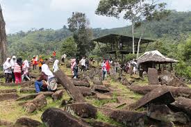 Situs Gunung Padang, Misteri Koin dan Artefak Kuno dari Masa Lalu