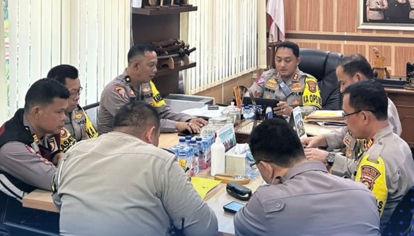 Kapolres Sampaikan Arahan Strategis ke PJU,  Peningkatan Pelayanan dan Keamanan