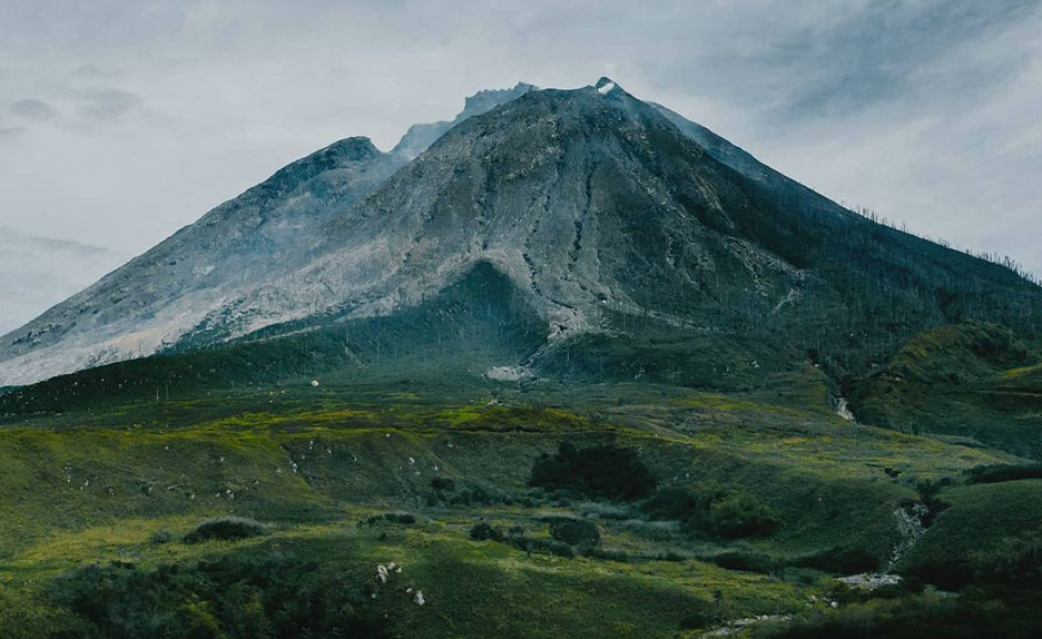Kekuatan Gaib di Puncak Gunung Sinabung, Kisah Magis yang Menggetarkan