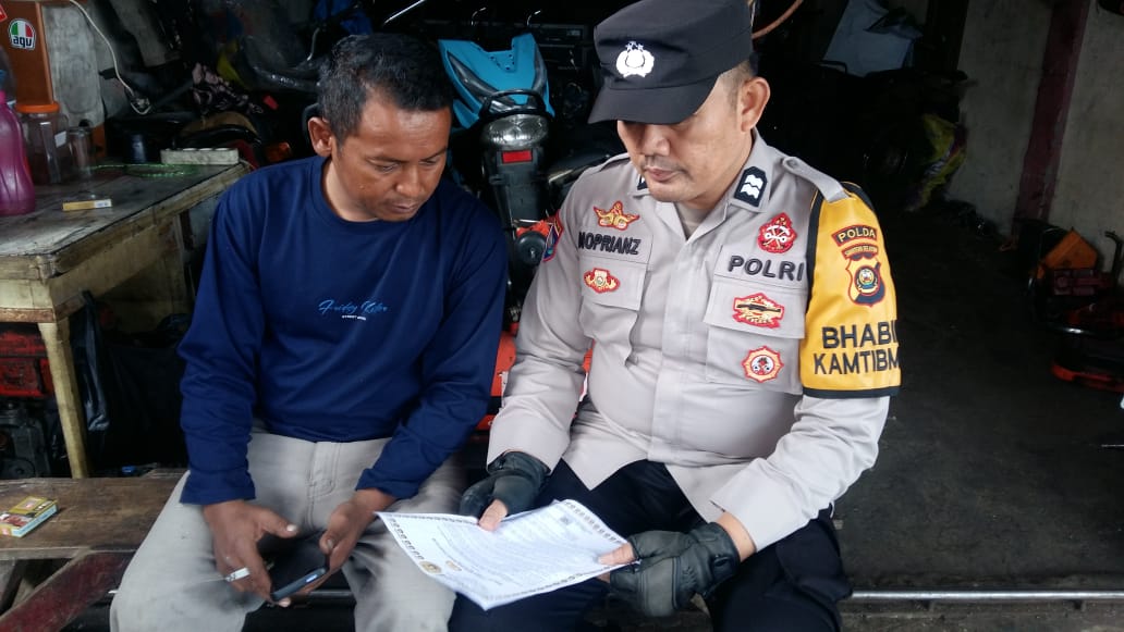 Patuhi Aturan Lalu Lintas, Lengkapi Surat Kendaraan Bermotor