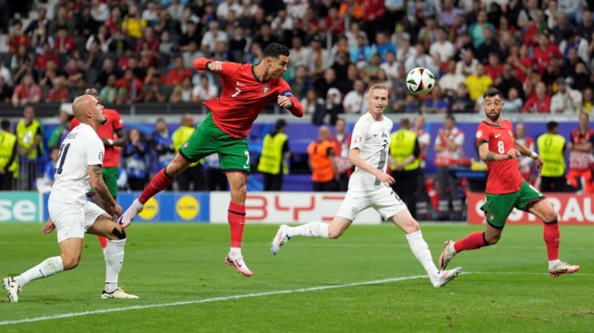 Ronaldo Meminta Maaf Setelah Kegagalan Penalti, Portugal Melaju ke Perempat Final Euro 2024