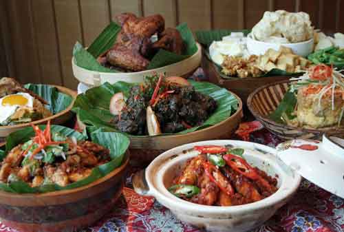 Wajib Cobai Nih! Inilah 7 Makanan Terenak yang Ada di Indonesia