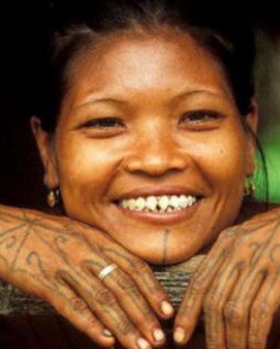 Mau Tau 7 Keunikan Tradisi Suku di Indonesia, Baca Disini Ya