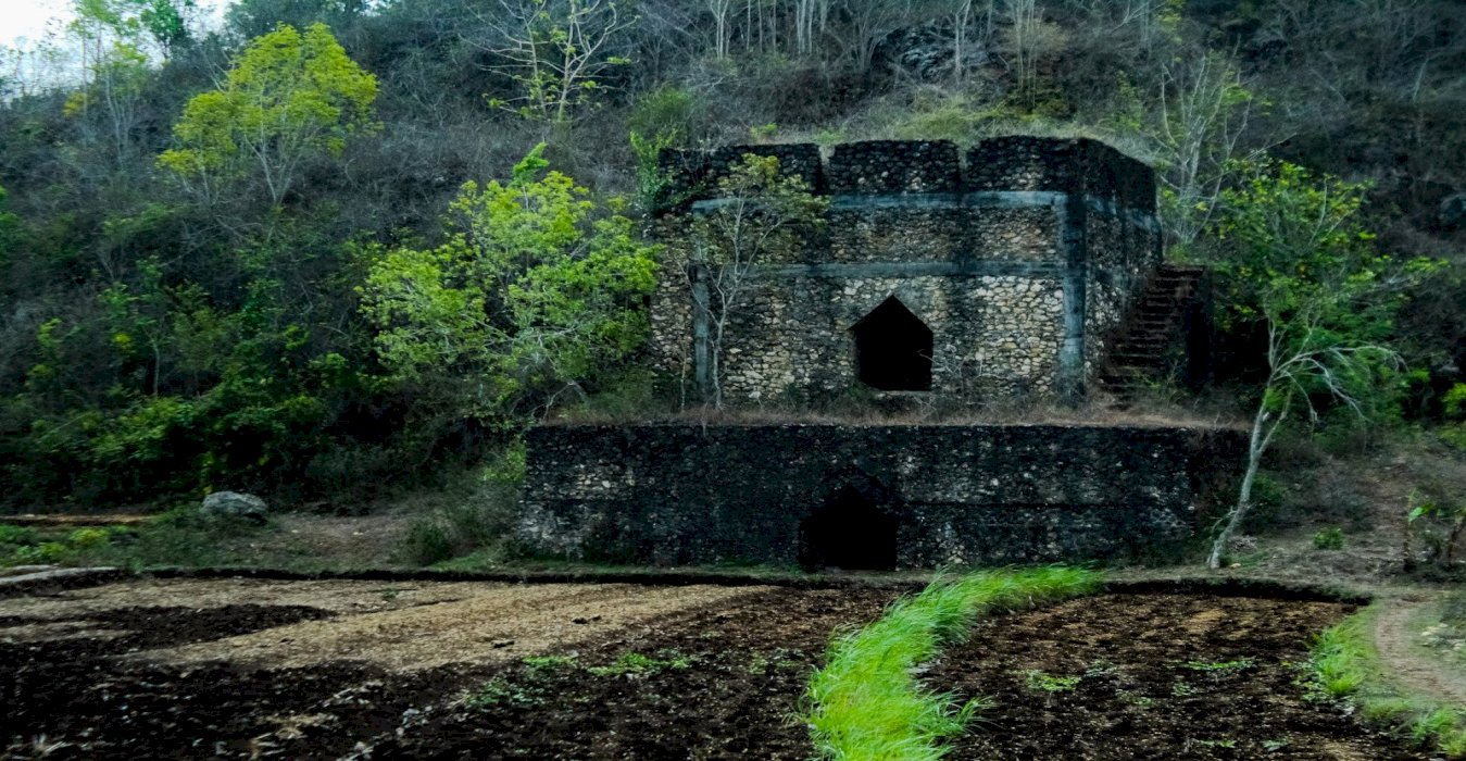 Peninggalan Sejarah di Yogyakarta, Kastil Tobong Gamping Gunung Kidul Penuh Misteri