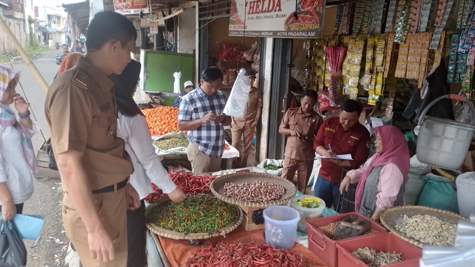 Harga Kebutuhan Pokok Relatif Stabil, Bawang Merah Brebes Bertahan Rp40 ribu per Kilogram