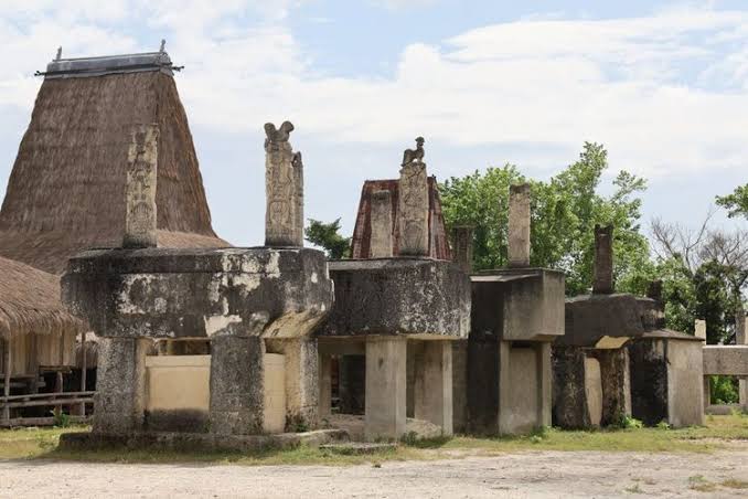 Dikenal Karena Menyimpan Situs Negara, Inilah Situs Peninggalan Desa Megalitikum di Indonesia!
