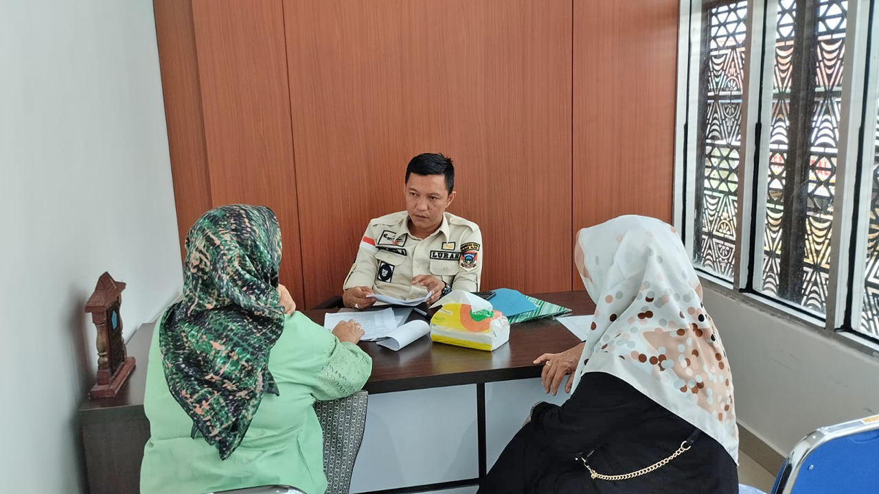 Tekankan Pelayanan Ramah untuk Warga