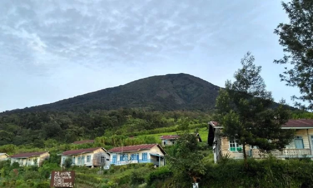 Mau Liburan? Coba Kunjungi 5 Gunung di Sumatera Ini, Dijamin Gak Nyesel dan Bilkin Kecanduan