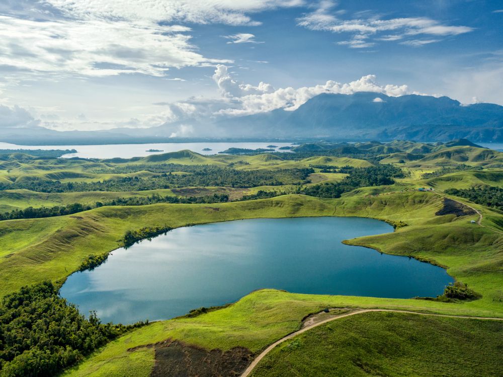 Jangan Lewatkan Keajaiban Tanah Papua yang Bikin Kagum Karena Pemandangan Alamnya!