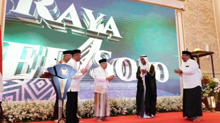 Dampingi Wapres, Menag Sebut Masjid Syekh Zayed Simbol Hubungan Indonesia dengan Dunia Internasionial