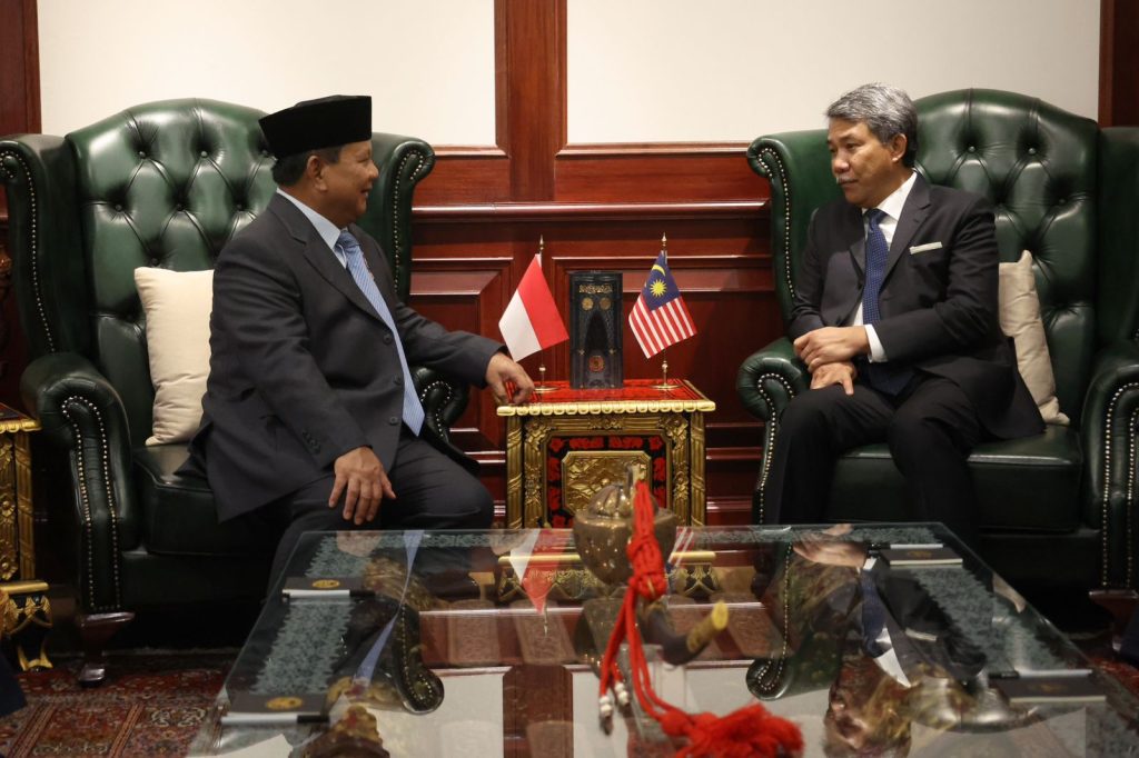 Menhan Prabowo Terima Kunjungan Perdana Menhan Malaysia, Optimistis Hubungan Bilateral Semakin Erat