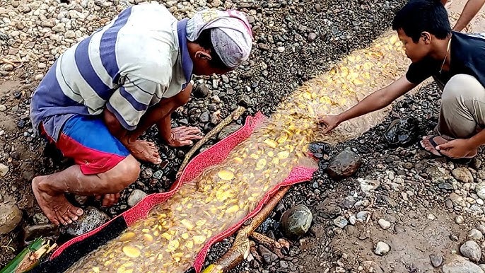 Logam Mulia Dan Artefak Kuno Berusia Ribuan Tahun Ditemukan, Gunung Padang Jadi Tujuan Para Peneliti!  