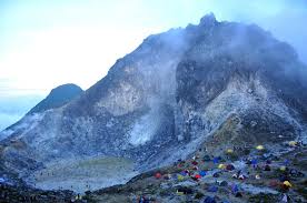 Punya Keindahan Memukau! Inilah 7 Gunung Di Sumatera yang Bisa Jadi Pilihan Lokasi Liburanmu